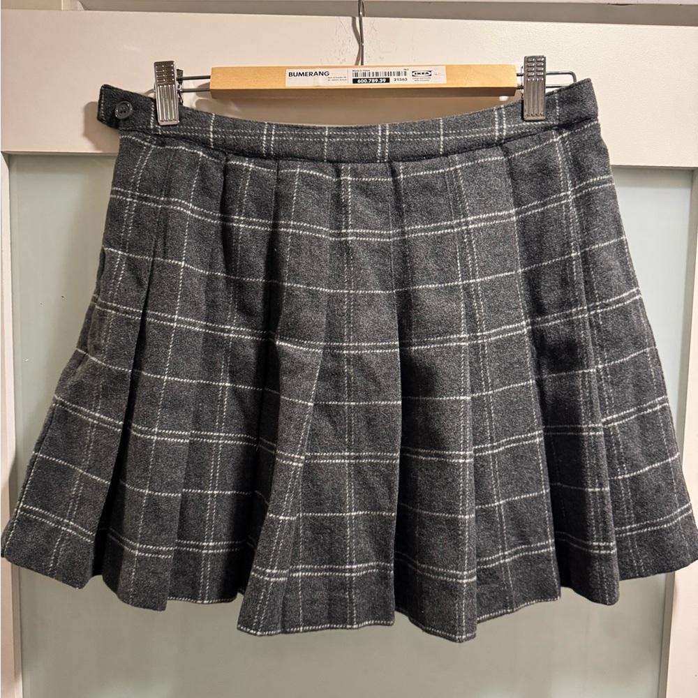 Forever 21 Gray Mini Skater Skirt